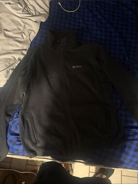 Columbia Black Lightweight Full-Zip Fleece Jacket